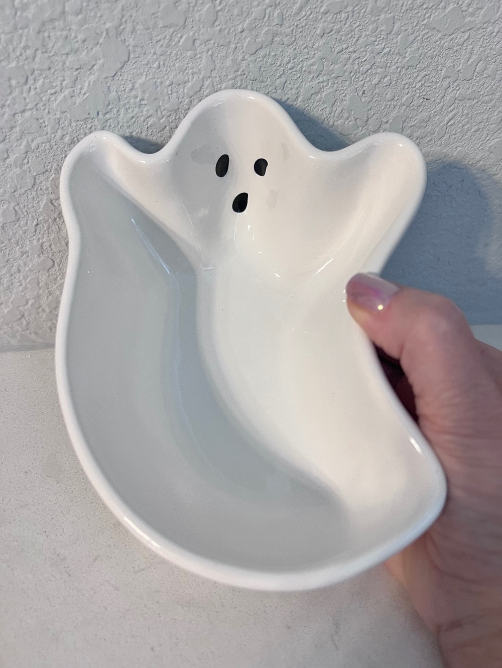 Pottery Barn Gus the Ghost Halloween White Ghost Stoneware Snack Candy Dish